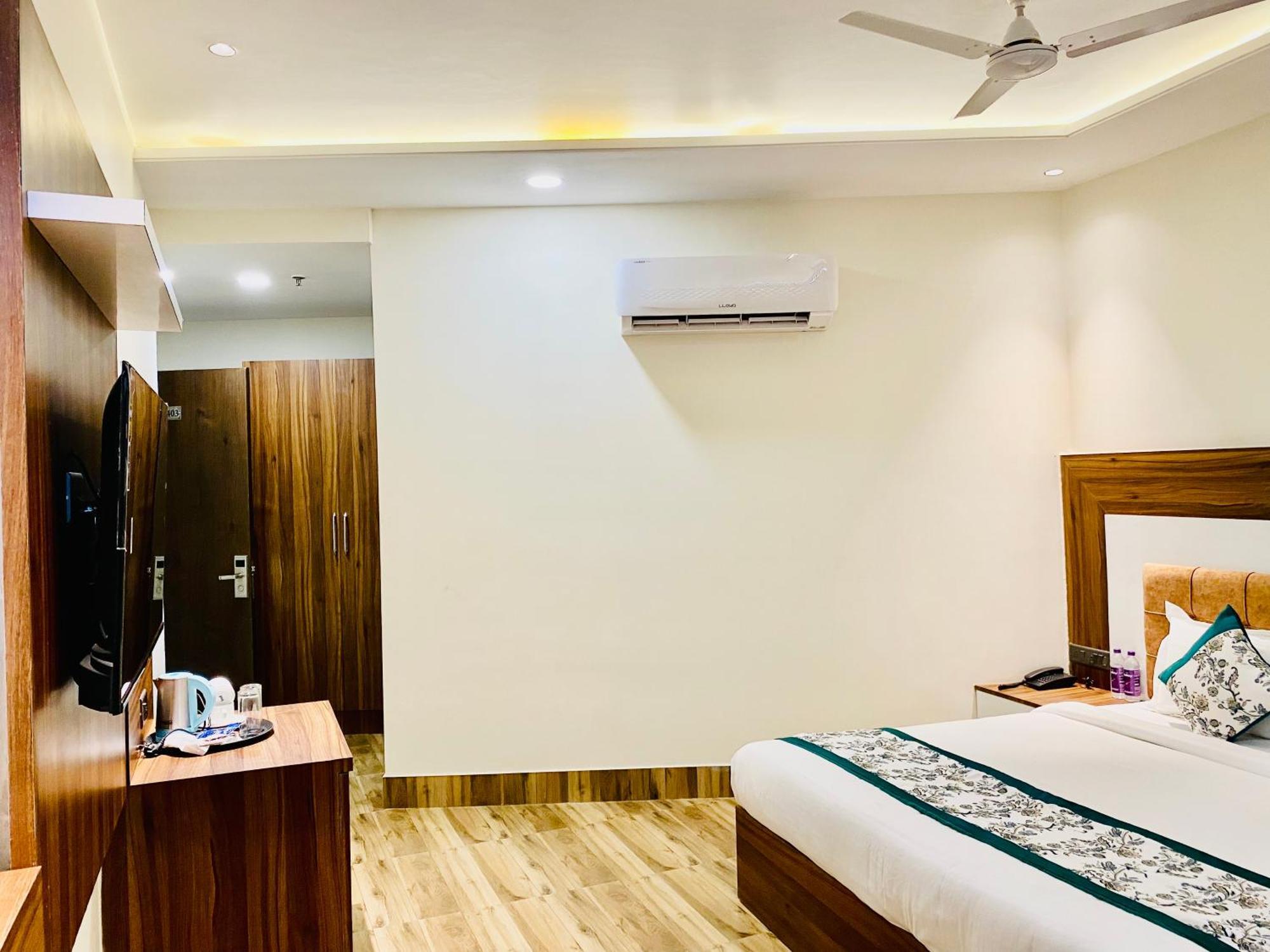 Hotel White House Walking Distance From Golden Temple- With Parking Amritsar Eksteriør bilde