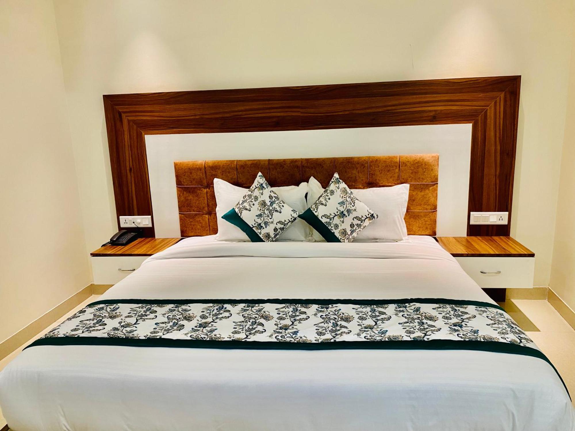 Hotel White House Walking Distance From Golden Temple- With Parking Amritsar Eksteriør bilde
