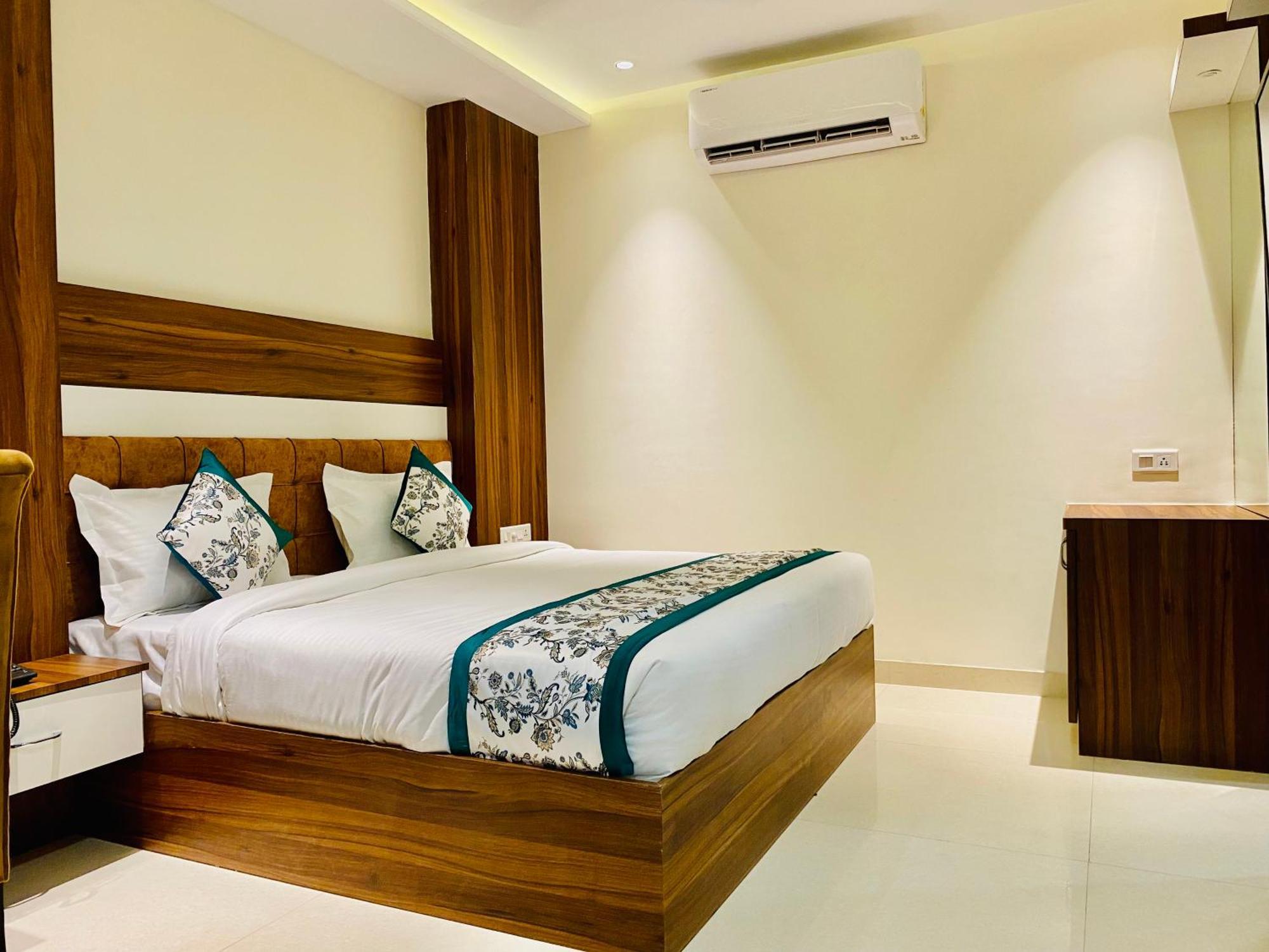 Hotel White House Walking Distance From Golden Temple- With Parking Amritsar Eksteriør bilde