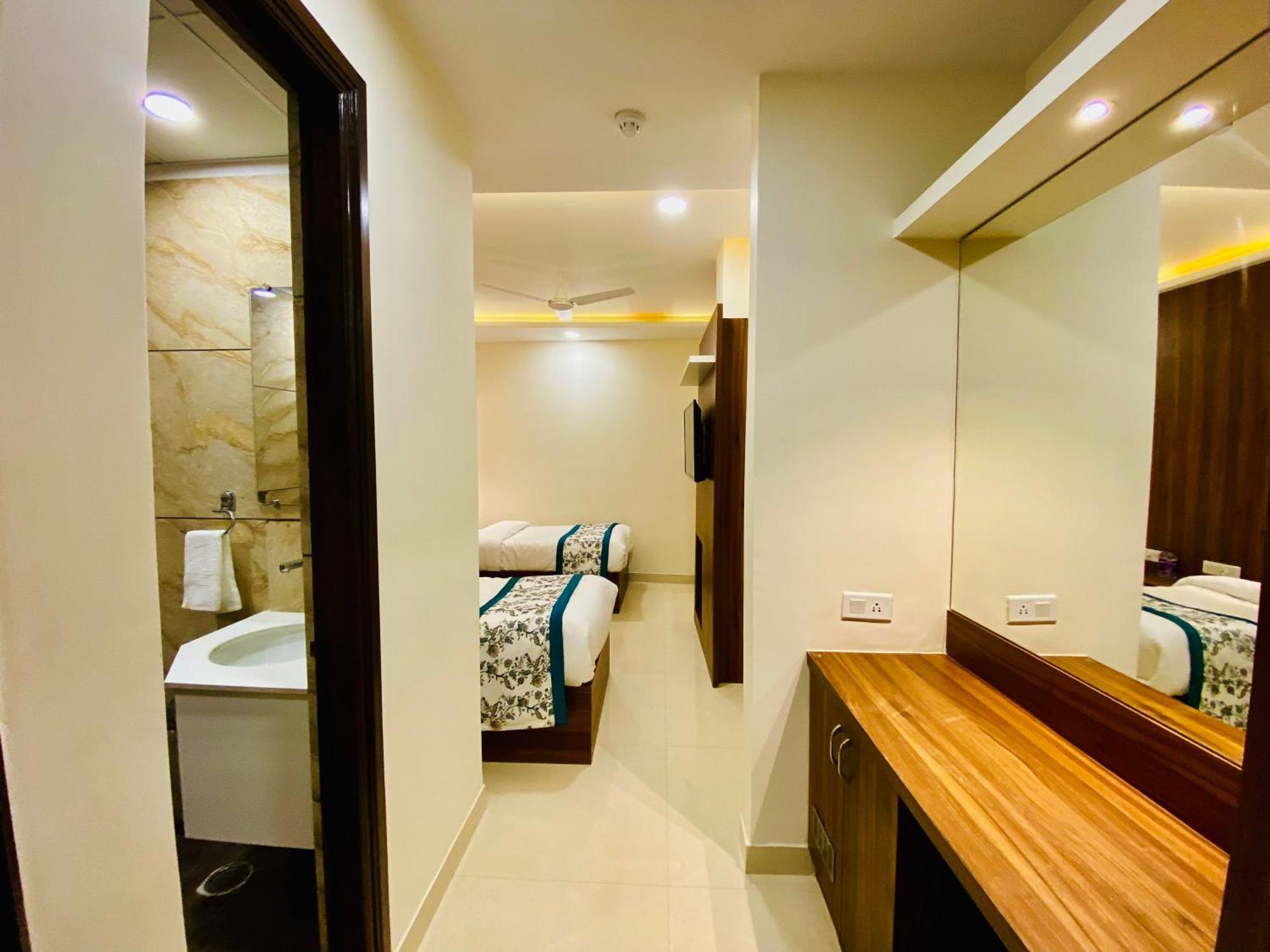 Hotel White House Walking Distance From Golden Temple- With Parking Amritsar Eksteriør bilde